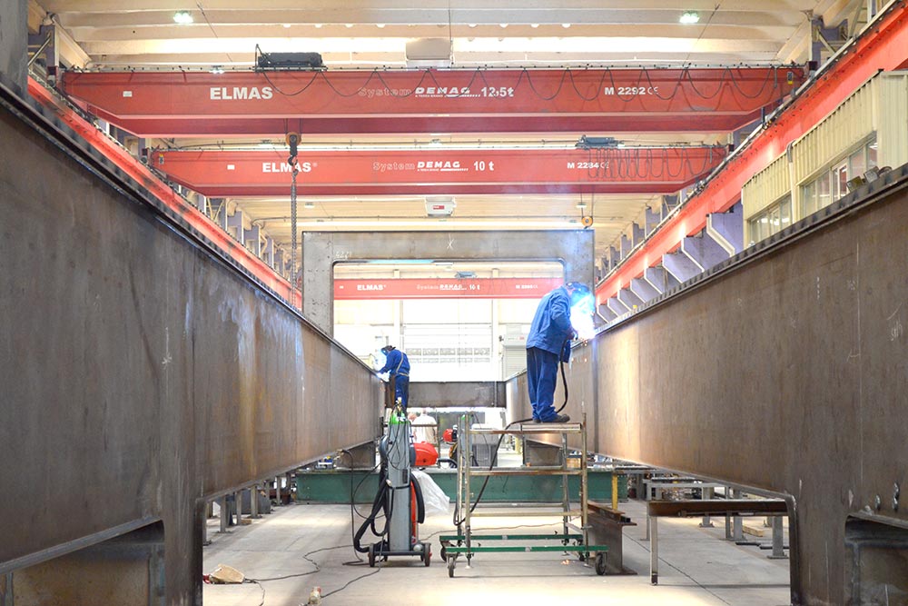 Production of overhead travelling cranes - Elmas Brașov