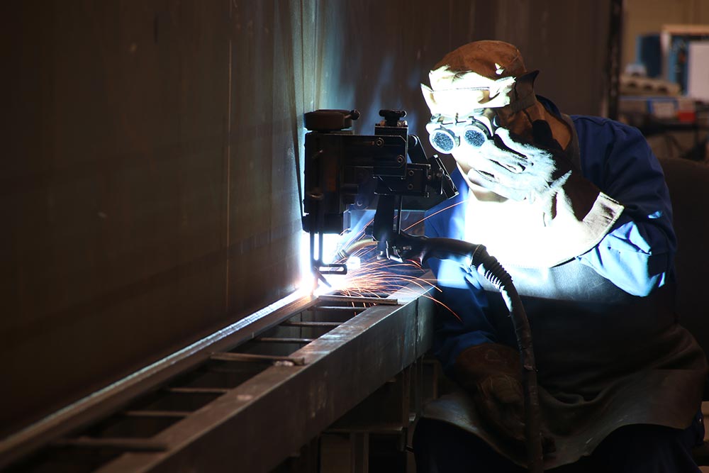 Production of overhead travelling cranes - Elmas Brașov